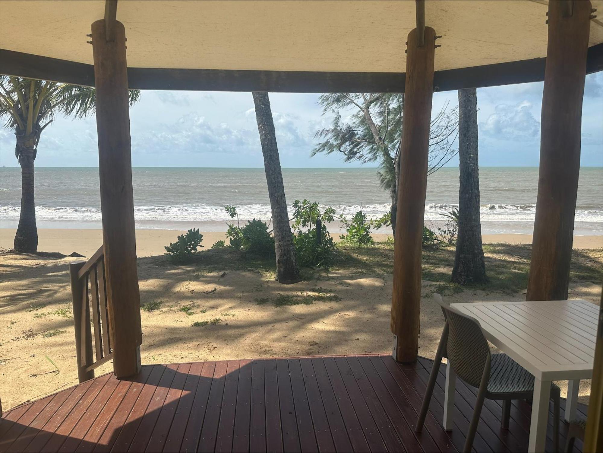 Ellis Beach Oceanfront Holiday Park Palm Cove Exterior photo