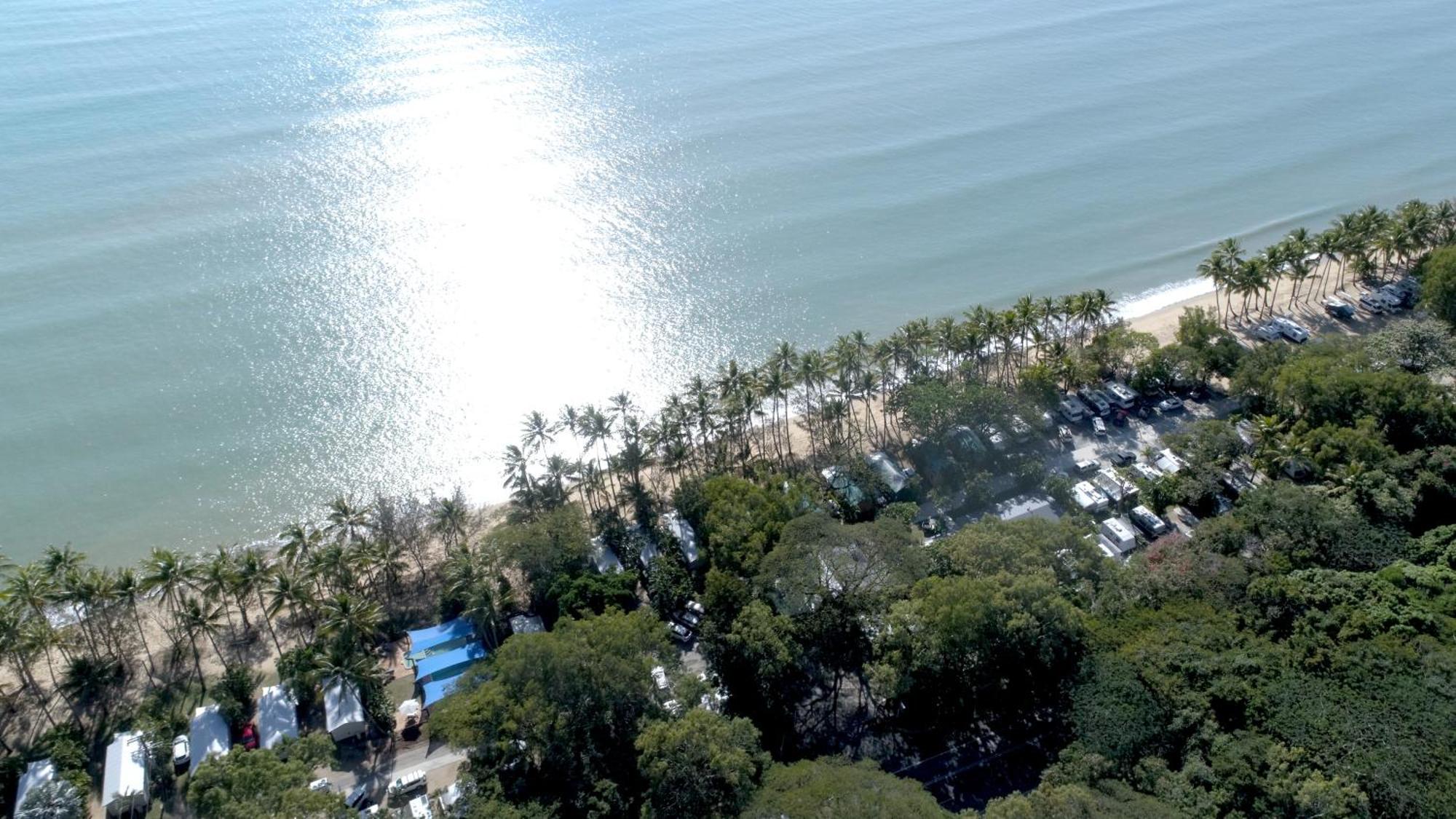 Ellis Beach Oceanfront Holiday Park Palm Cove Exterior photo